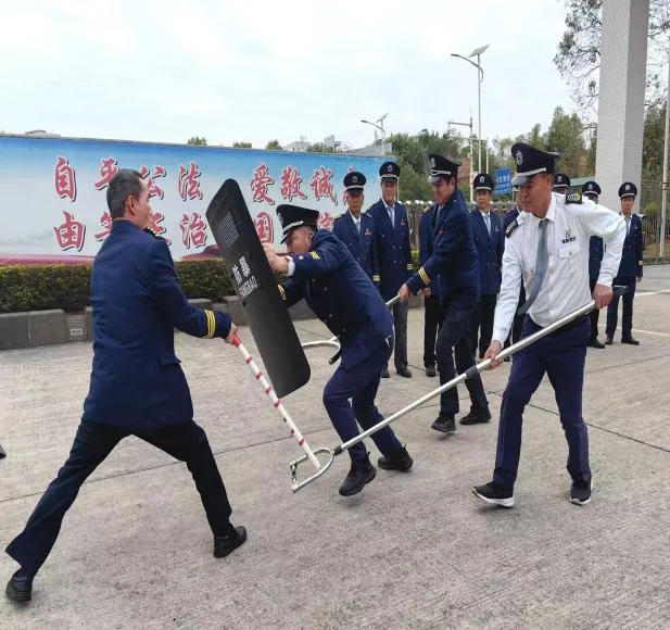 全力筑牢開學(xué)安全防線，為新學(xué)期保駕護(hù)航——我校開展新學(xué)期安全系列工作(圖4)