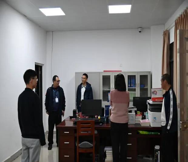 全力筑牢開學(xué)安全防線，為新學(xué)期保駕護(hù)航——我校開展新學(xué)期安全系列工作(圖10)