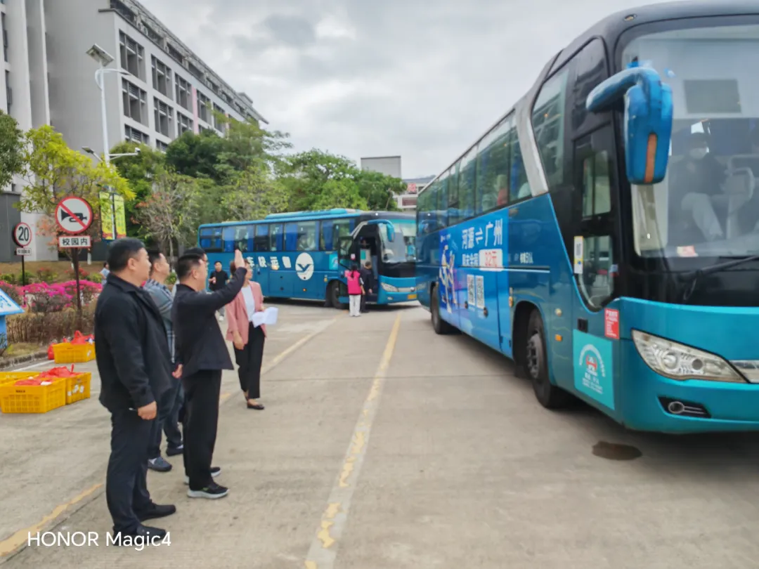 我校2023級護理專業(yè)實習(xí)生奔赴臨床崗位開啟實踐新征程(圖2)
